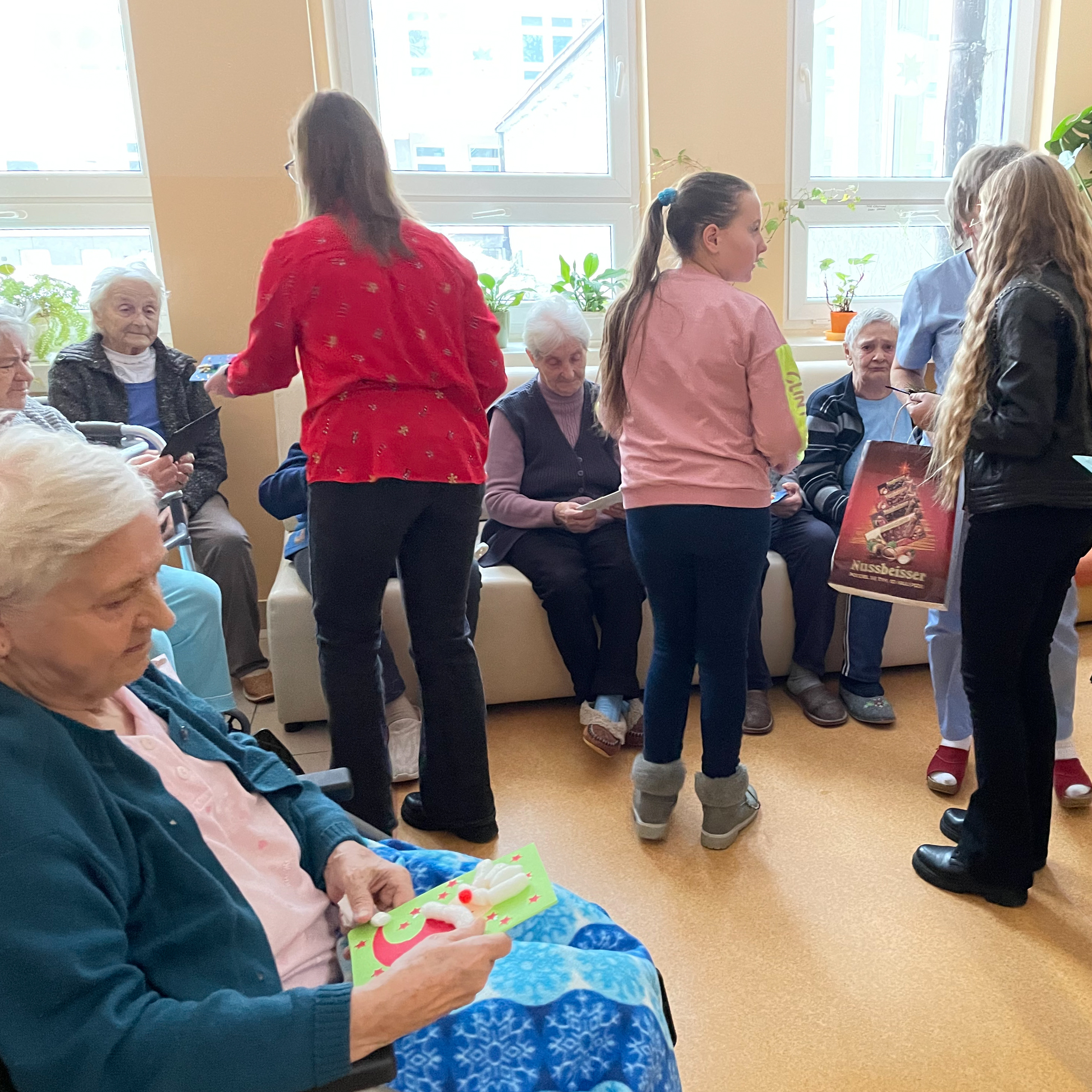 5052BAF0 70DA 44E4 90A8 7090CD6E0410