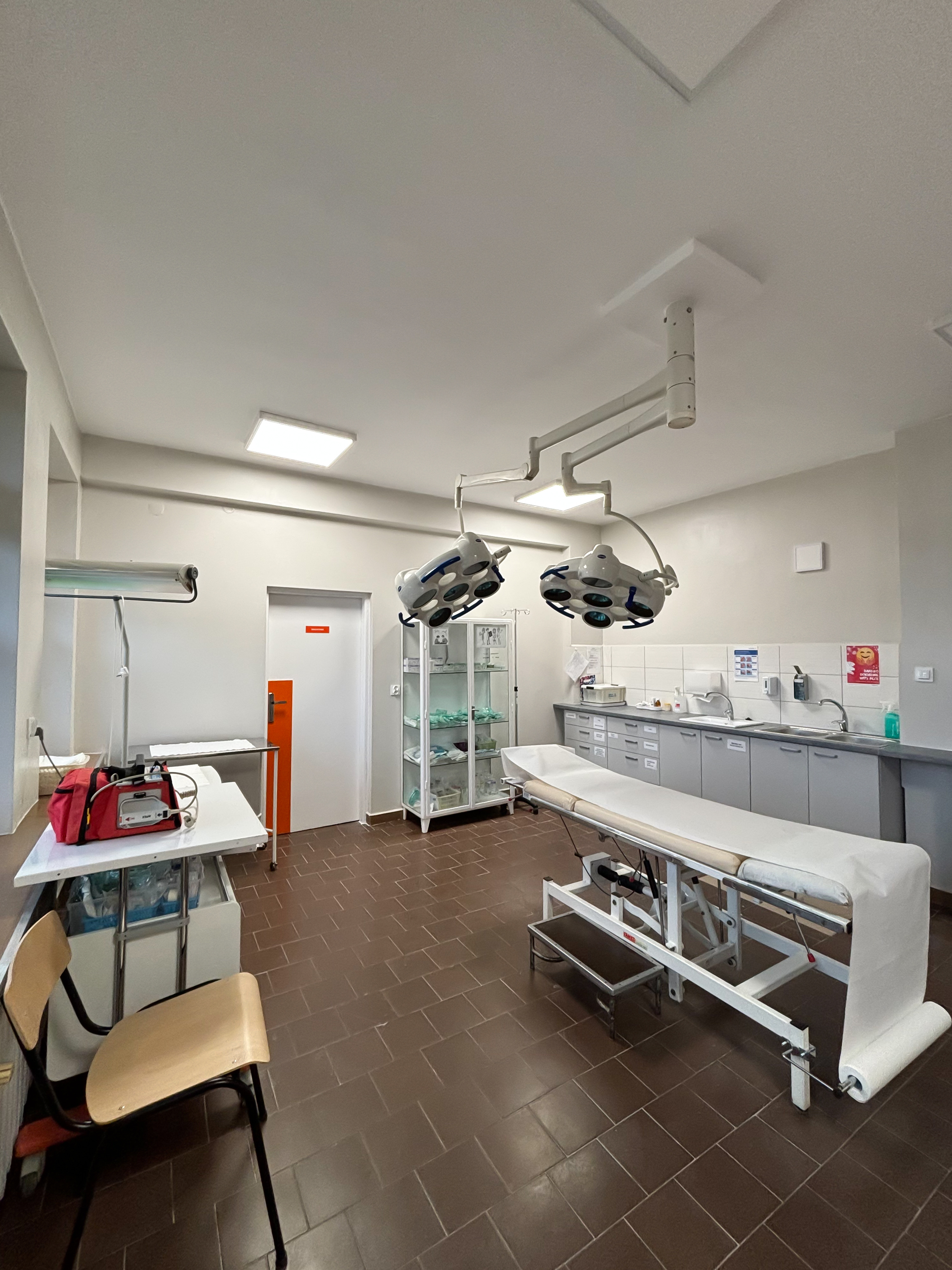 82C4EE65 A09E 4D1D A217 4BB59064B9FD