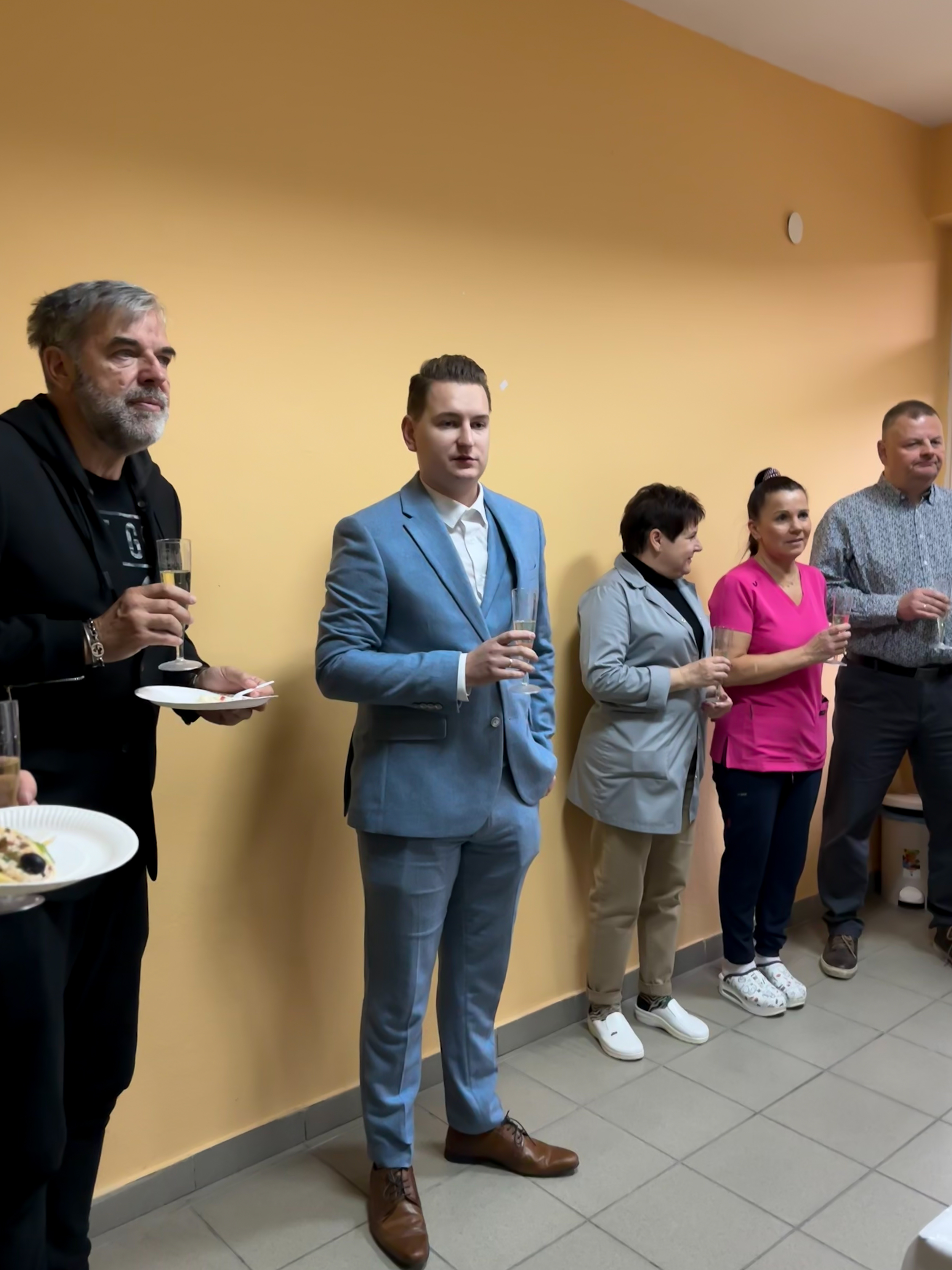 31512708 B812 48B2 860E E88DEBFB7A6E